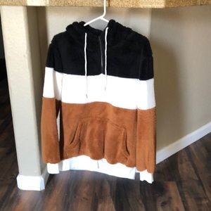 Used men’s hooded fleece sweater